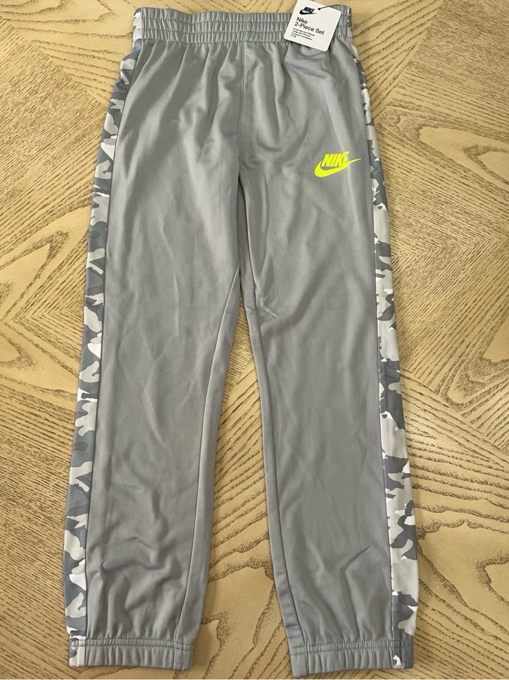 *BUNDLE* Boys Nike Jacket & Jogger Size 6 - Picture 3 of 4